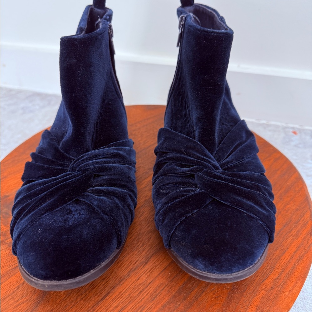 Zara Navy Velvet Ankle Boots 7.5 Womens